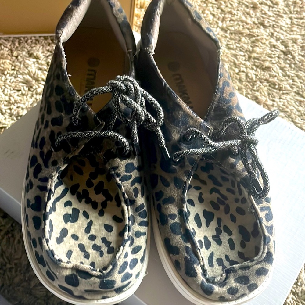 Leopard print shoes